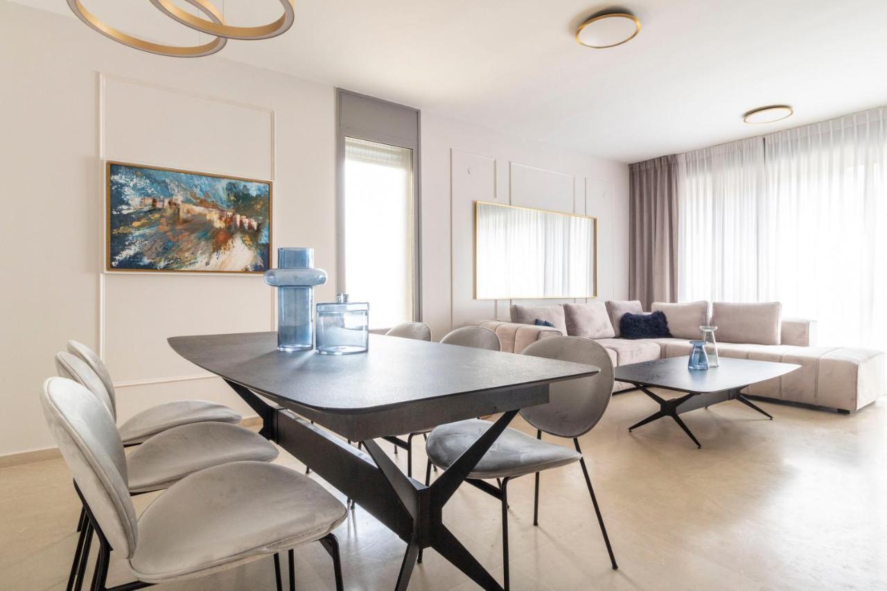 The Haneviim Suites - Isrentals Иерусалим Экстерьер фото
